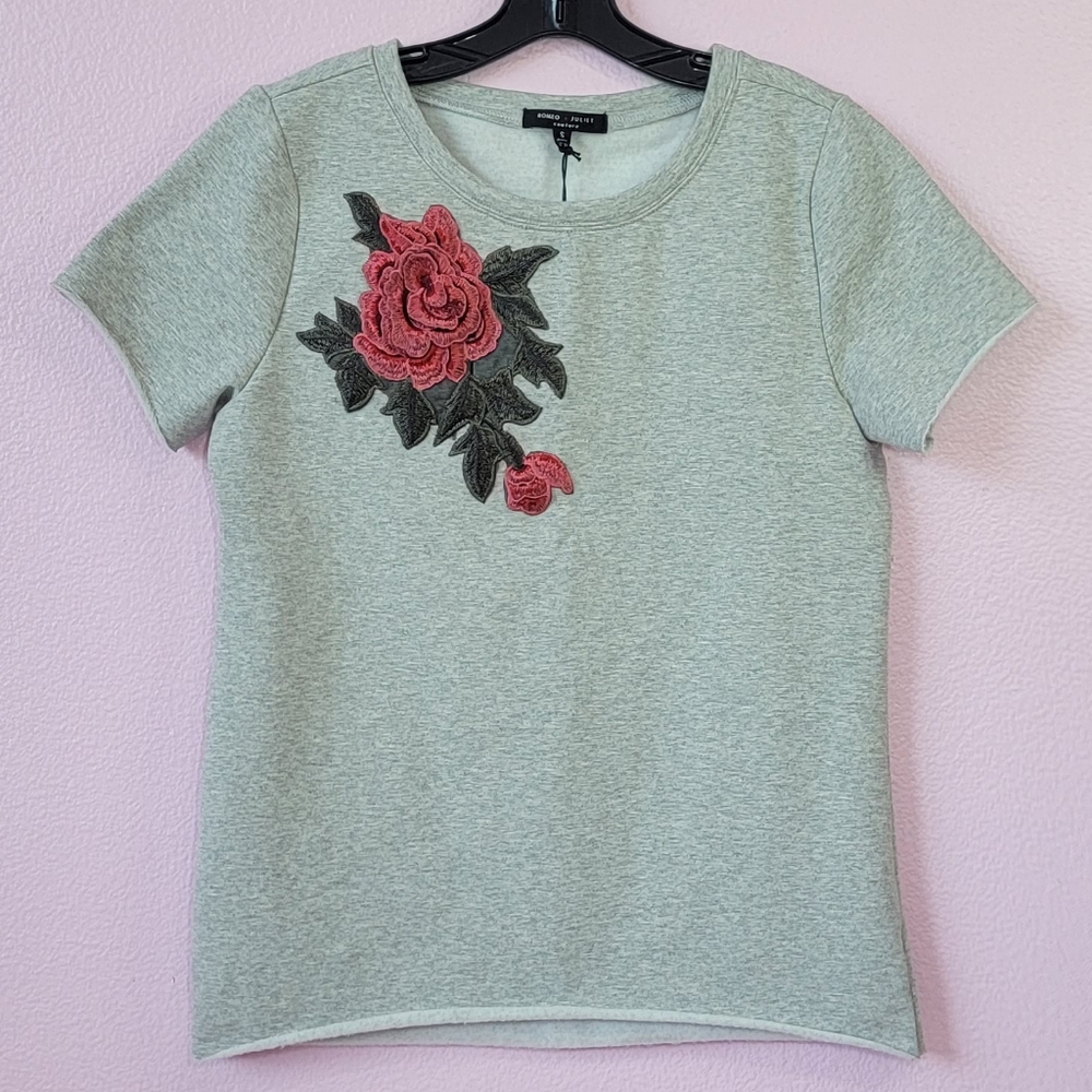 ROMEO&JULIET COUTURE SWEATSHIRT/ S.